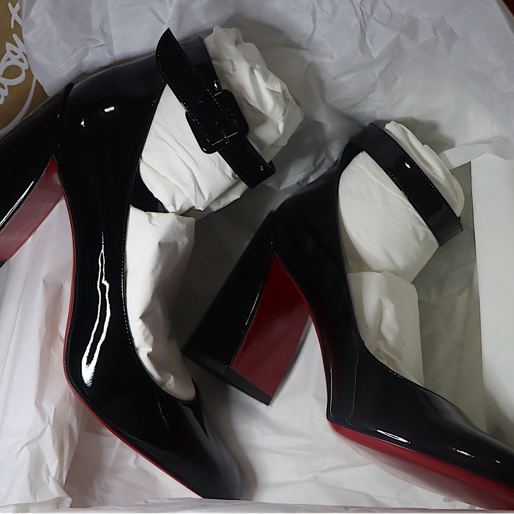 Christian Louboutin - So Sab Patent Leather Pumps 85